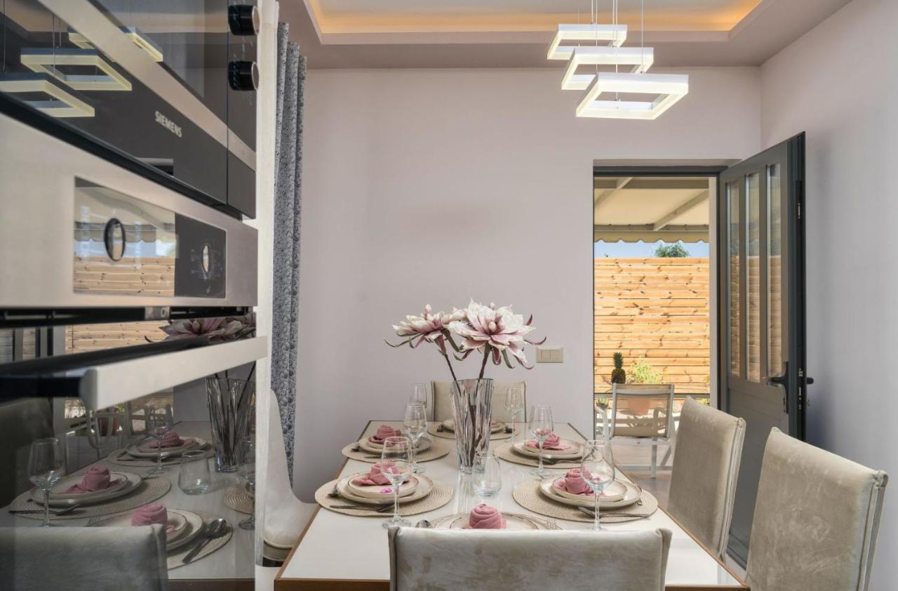 Villa Debora ไซคิย์นธอสทาวน์ ภายนอก รูปภาพ